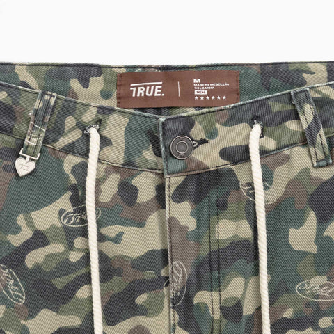 Intuition Camo Cargo Jorts - Green
